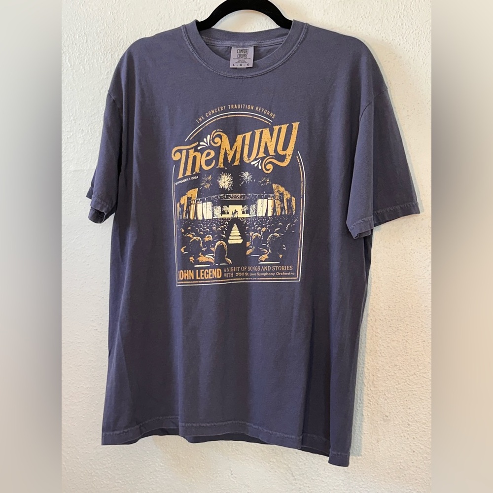 STL The Muny St. Louis John Legend Symphony Merch Shirt T-Shirt NWOT men’s shirt